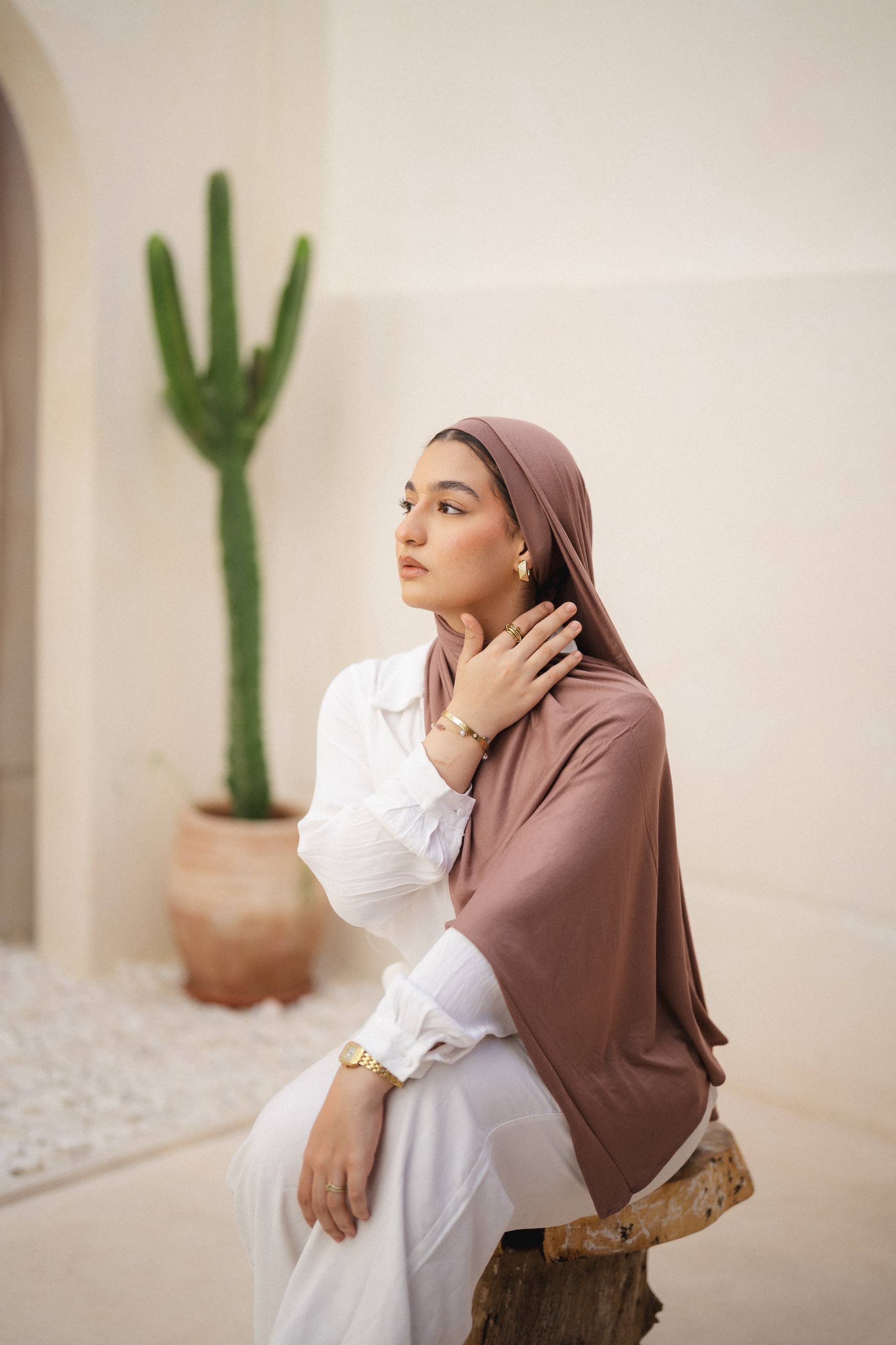 Soft-Rose-Taube Gel with Bandana