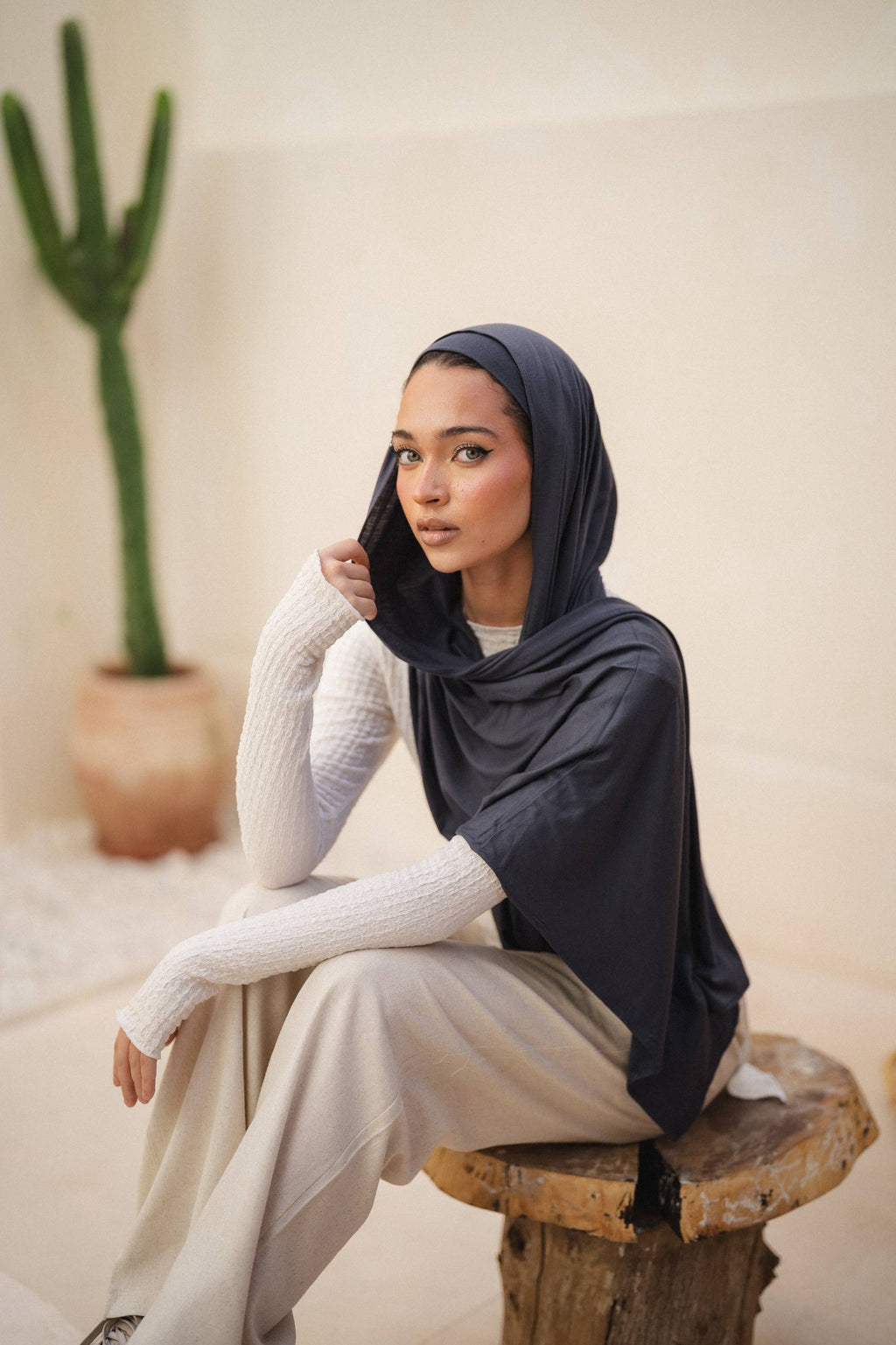 Deep-Grey-Blue Gel with Bandana