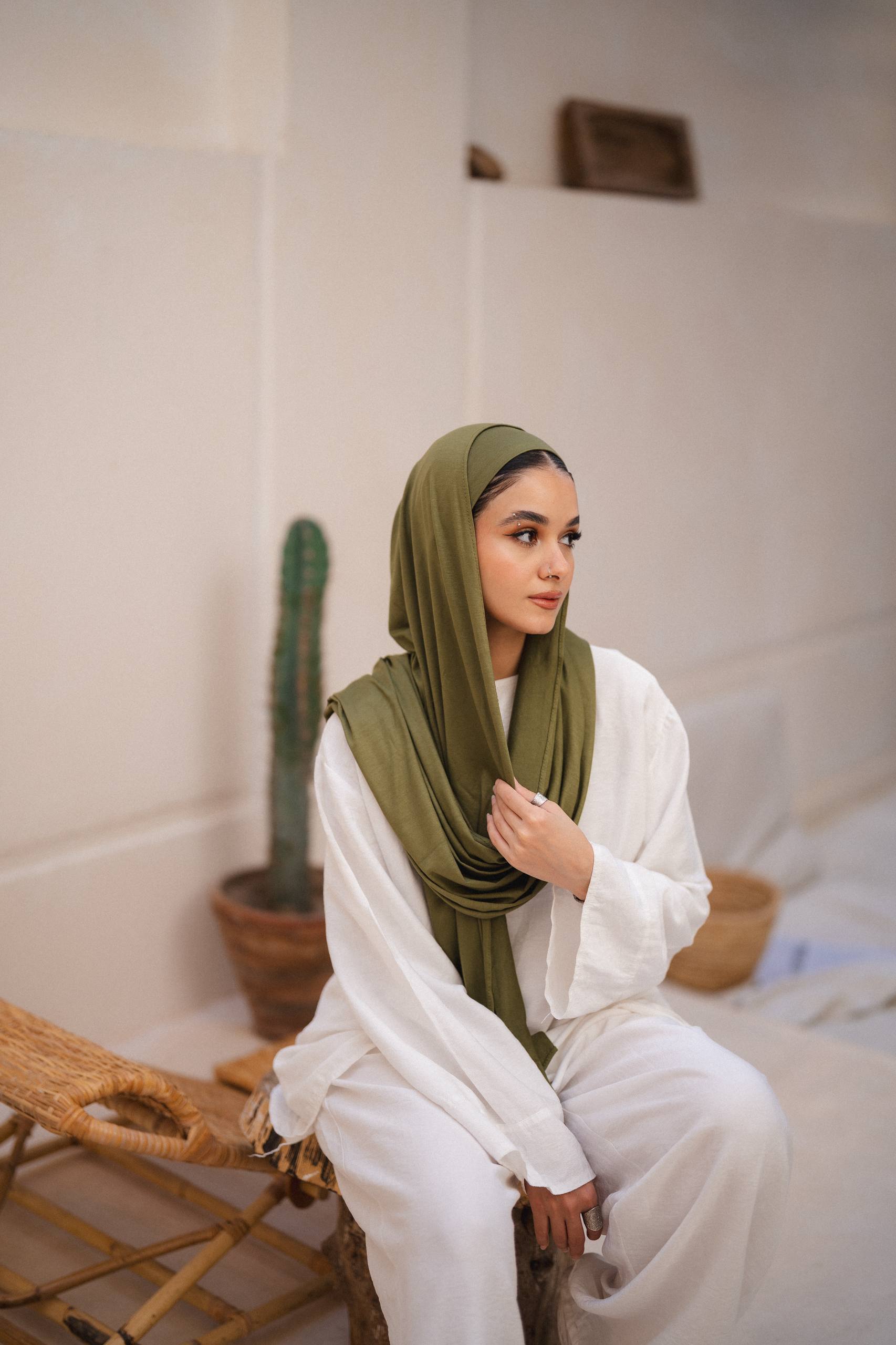 Olive-Green Gel with Bandana