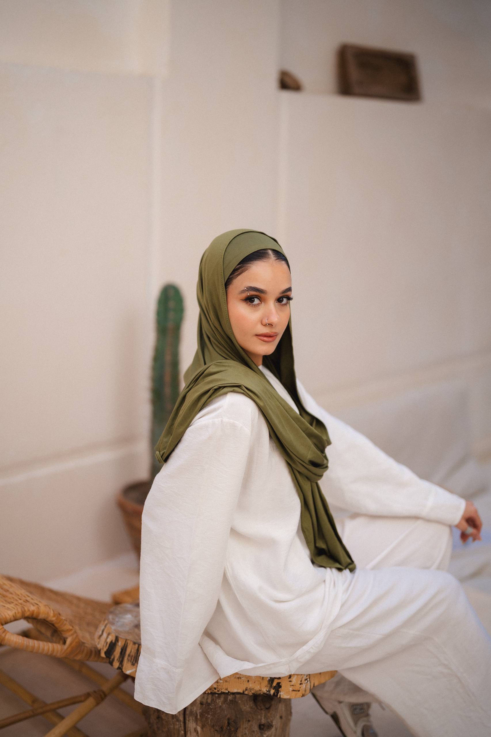 Olive-Green Gel with Bandana